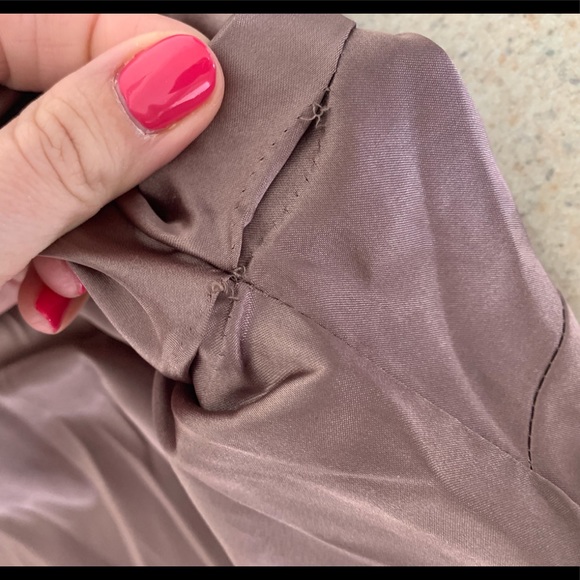 The Limited Women’s V-Neck Metallic Blouse - sz S - Picture 7 of 9